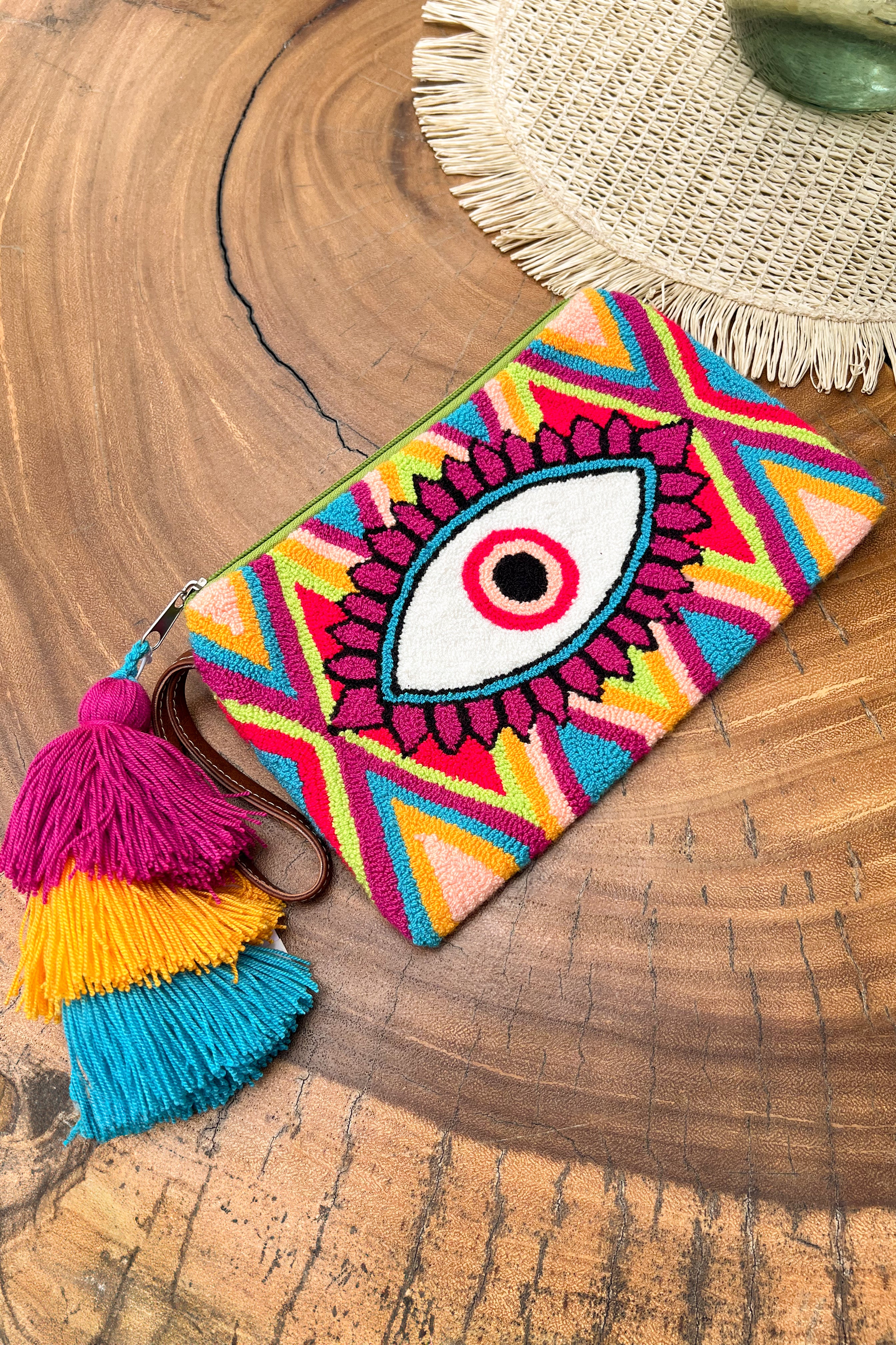 Ojito Clutch in Magenta Yellow