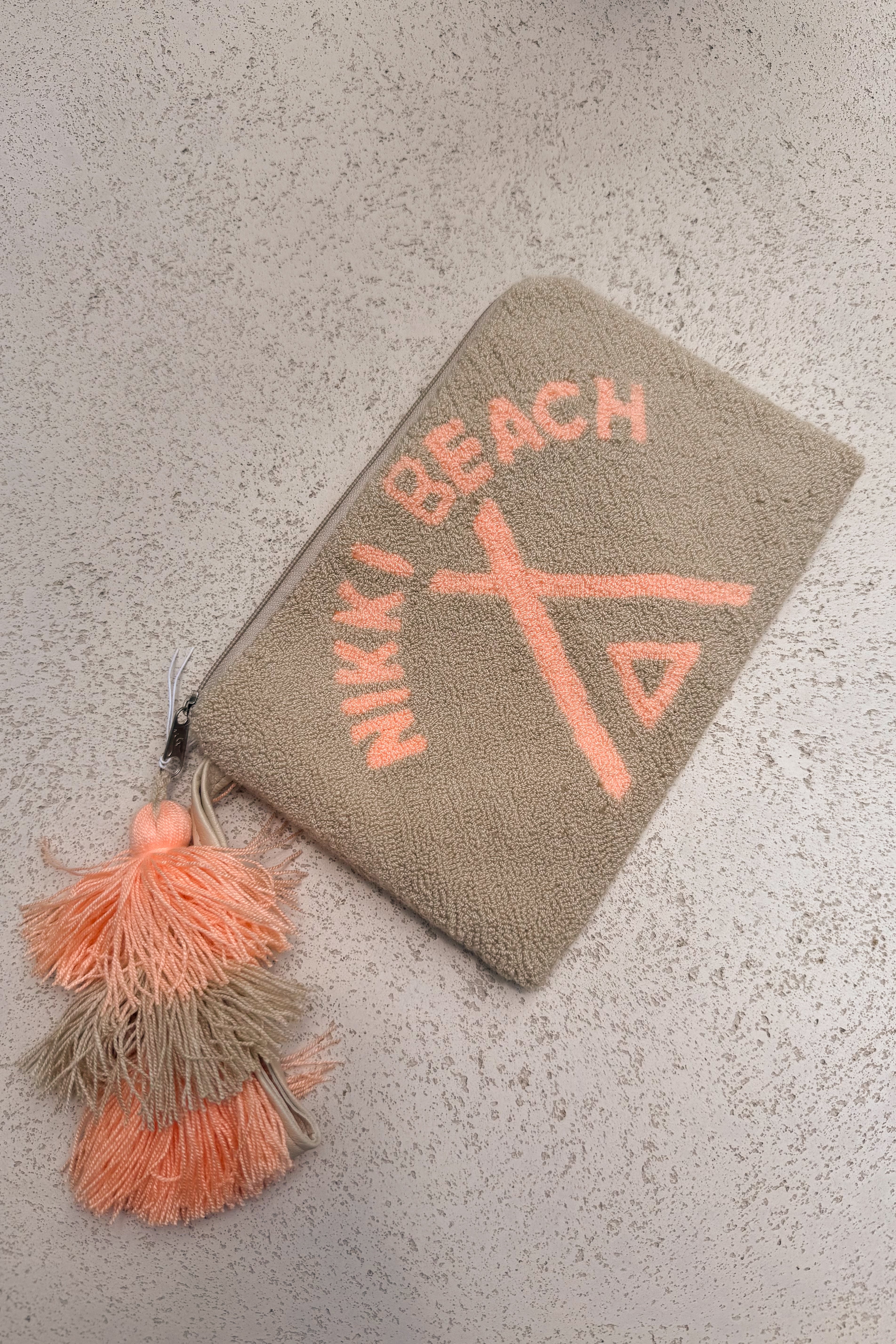 Chila Columbina x Nikki Beach Clutch in Peach