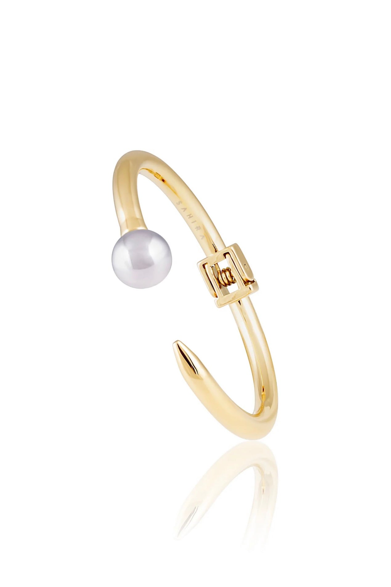 Stevie Nail Cuff in Gold