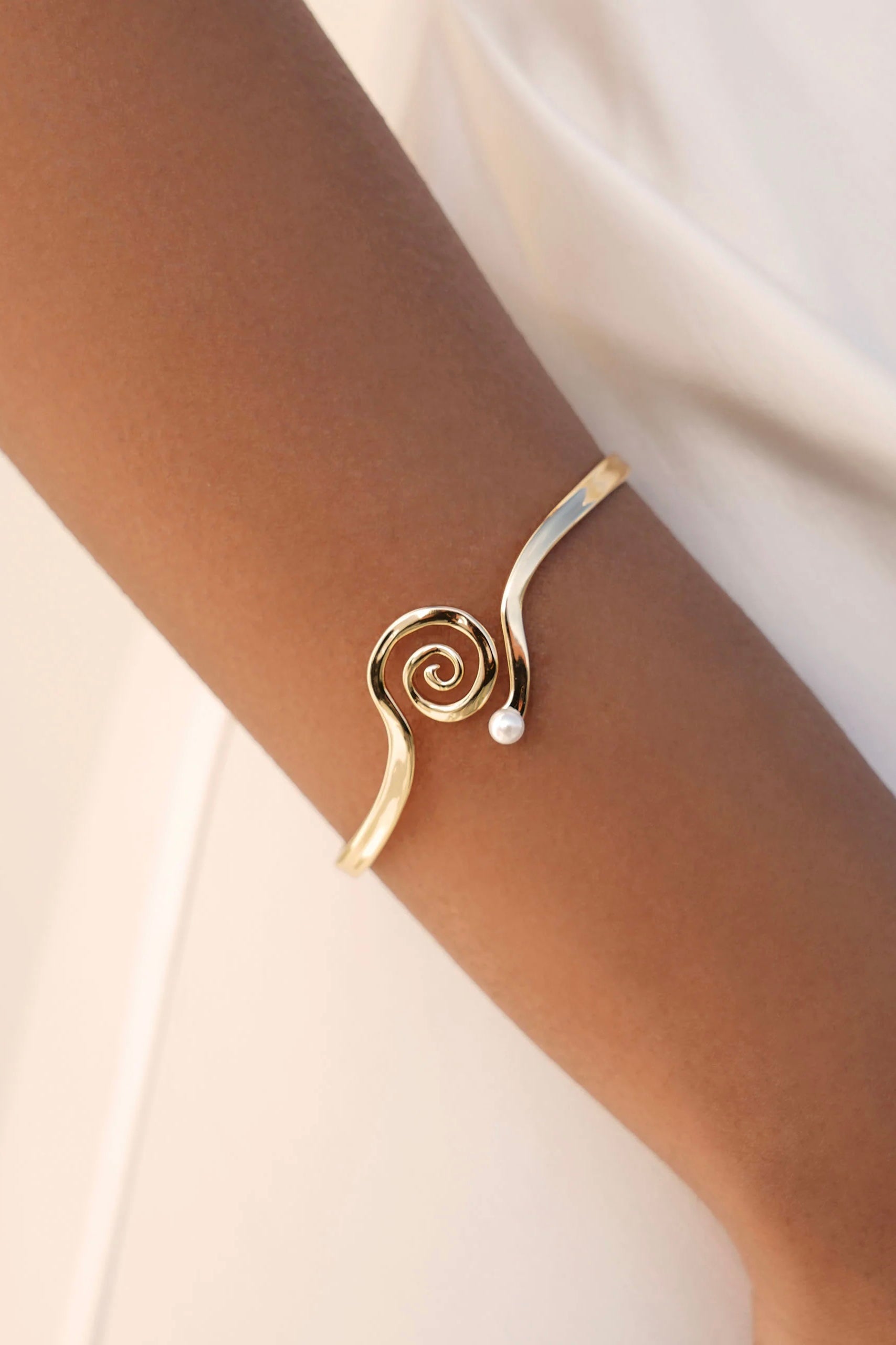 Mini Aura Swirl Cuff